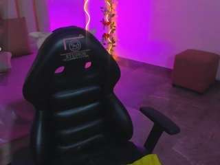 karla-tay live cam preview