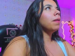 karla-tay live cam preview