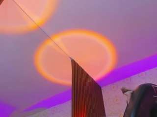 karla-tay live cam preview