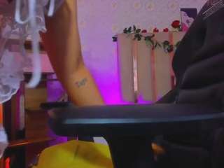 karla-tay live cam preview