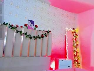 karla-tay live cam preview