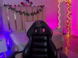 karla-tay live cam preview