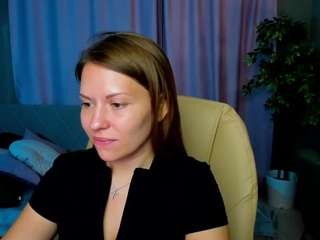 kira-miragee Live Webcam on CamSoda