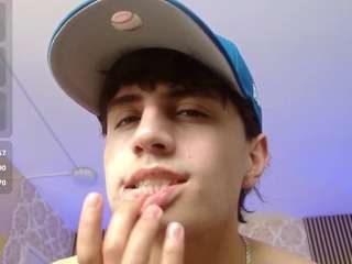 kyler-tay Sex Cam Show