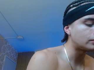 kyler-tay live webcam show