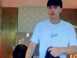 Current Camsoda profile image for kyler-tay