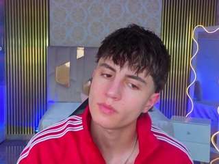 kyler-tay live cam preview