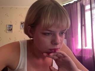Toshia live webcam show