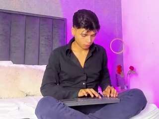 alejandro-montenegro Sex Cam Show