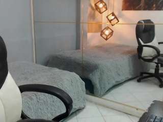 ash-kai live webcam show