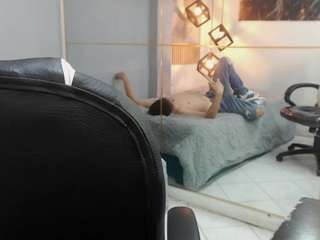 ash-kai live webcam show
