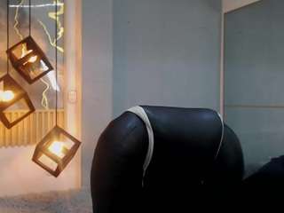 ash-kai live webcam show