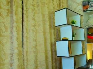 GloomyTulip live cam preview