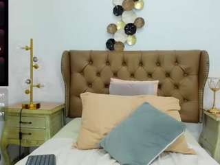 sweet-dannix live webcam show