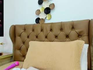 sweet-dannix live webcam show