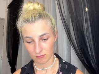 Aleta live webcam show