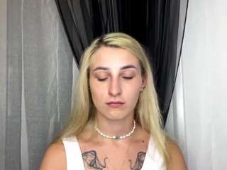 Aleta live webcam show