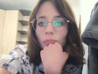 lucinabingert Sex Cam Show