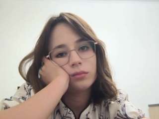 lucinabingert Sex Cam Show