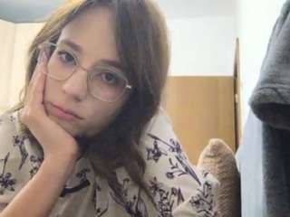 lucinabingert Sex Cam Show