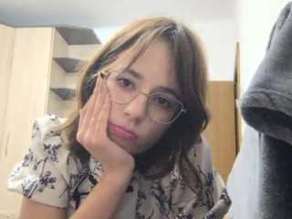 lucinabingert Sex Cam Show