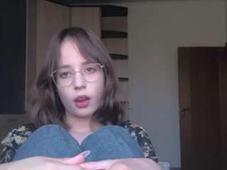 lucinabingert Sex Cam Show