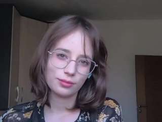 lucinabingert Sex Cam Show