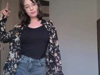 lucinabingert Sex Cam Show