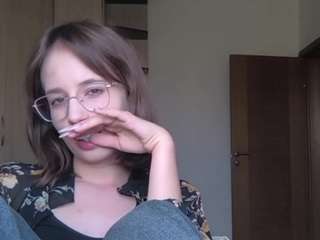 lucinabingert Sex Cam Show
