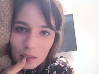 lucinabingert Sex Cam Show