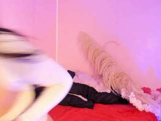 miiadiaz live webcam show