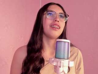 MiiaDiaz live webcam show