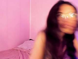 MiiaDiaz live webcam show