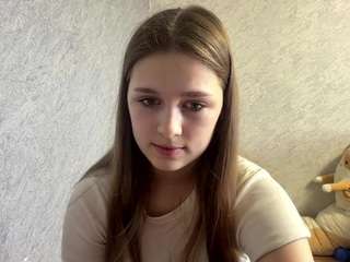 Lilly live webcam show