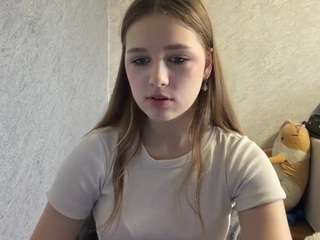 Lilly live webcam show