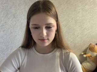 Lilly live webcam show