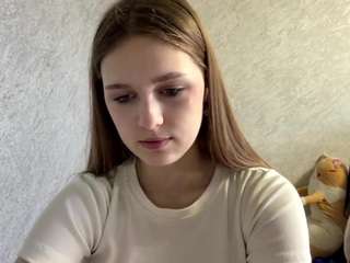 Lilly live webcam show