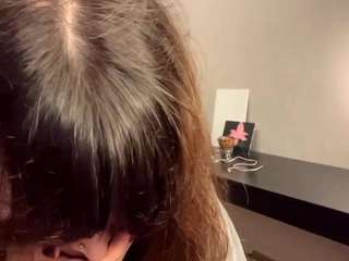 NikiLaduke live webcam show