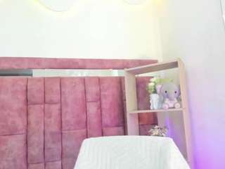 babysoffia live webcam show