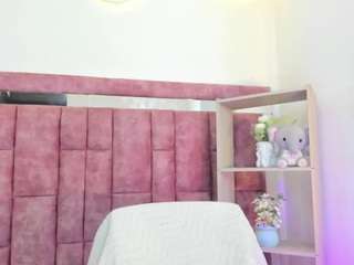 babysoffia live webcam show