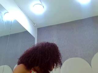 bella-777 Sex Cam Show