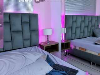 Diamond-sweet's cam show statistics and live stream