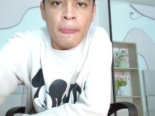 EdyLucianni live webcam show