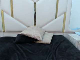 koraliness Sex Cam Show