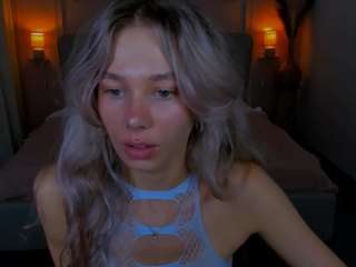 LuluAlise live webcam show