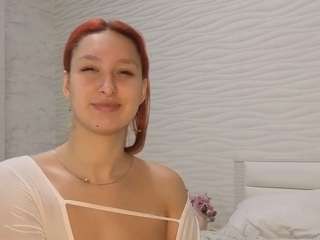 showgerl live cam preview