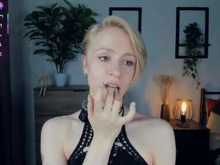elenoramowatt live webcam show