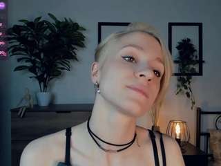 ElenoraMowatt live webcam show