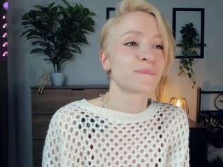 ElenoraMowatt live webcam show