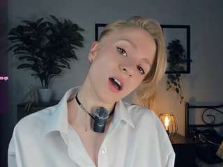 ElenoraMowatt live webcam show